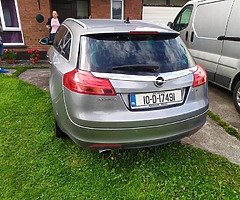 Opel Insignia 2.0 diesel leather and lot of spec.