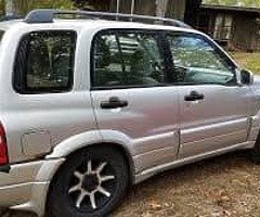 Looking cheap 4x4 with tow bar or car pm