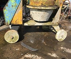 Diesel cement mixer £750