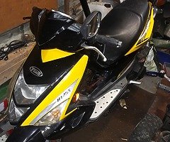 125 4 stroke scooter for parts running 100% no tax book kids mini quad
