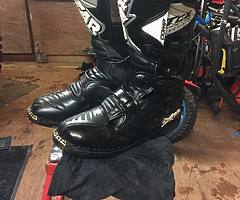 motocross boots