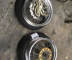 Suoermoto wheels