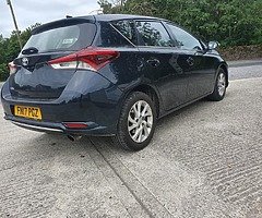 Toyota Auris - Image 4/8