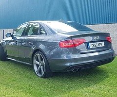 14 audi a4 2.0tdi sline blackedition automatic - Image 3/10