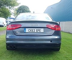 14 audi a4 2.0tdi sline blackedition automatic - Image 4/10