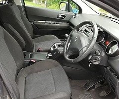 2010 Peugeot 5008 **7 seater** - Image 5/9