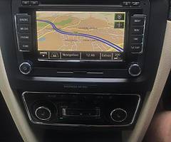 Skoda Superb Elegance 2.0 Tdi 140hp (Manual) Road tax €200, NCT expiry July 2020, Leather interior - Image 3/10