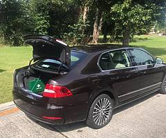 Skoda Superb Elegance 2.0 Tdi 140hp (Manual) Road tax €200, NCT expiry July 2020, Leather interior - Image 7/10