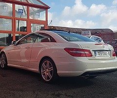 Mercedes-Benz E-Class - Image 6/10