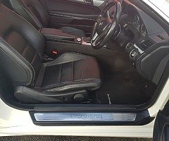 Mercedes-Benz E-Class - Image 9/10