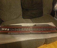 Mk6 honeycomb badgeless grill