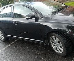 Toyota Avensis 08