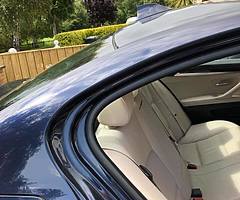 2011 BMW 520 2.0L SE F10 - Image 8/10