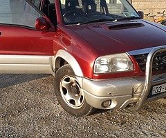 Suzuki Vitara for sale swap for other Jeep nothing on the window p.m. me