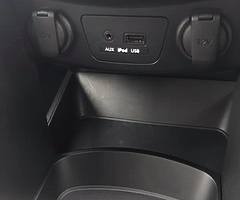 Hyundai i30 - Image 8/10