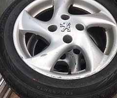 185/55/15 Pegeot 206 alloys