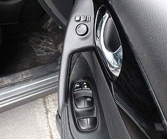 Nissan Qashqai - Image 4/8
