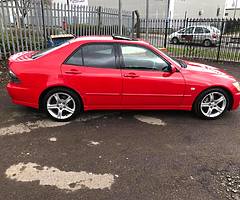 Lexus is200 Sport