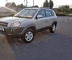 Fully AUTOMATIC 2.0 HYUNDAI TUCSON CRDI 2 KEYS NCTD NEW TYRES