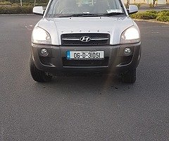 Fully AUTOMATIC 2.0 HYUNDAI TUCSON CRDI 2 KEYS NCTD NEW TYRES - Image 3/10