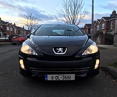 Peugeot 308 1.6 HDI S. Manual2011. New 2 year Nct. Taxed end 9/10. 138k klms.  Full Service history. - Image 7/10