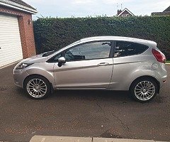 2009 Ford Fiesta