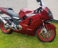 Kawasaki zx12r