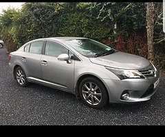 LOOKING FOR A TOYOTA AVENSIS