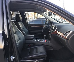 Grand cherokee Limited 2013 panoramic rear camera sensor heated & ventilated seats call 03.268 1