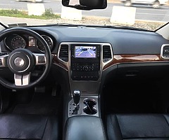 Grand cherokee Limited 2013 panoramic rear camera sensor heated & ventilated seats call 03.268 1