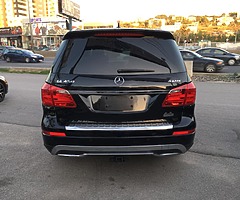 Mercedes GL450 2013 Sunroof Rear Camera Sensors 7 Seats Keyless push start call on 03.268 143