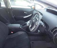 Toyota Prius. 2014 - Image 6/7