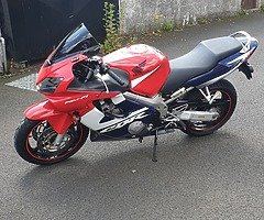 2002 Honda CBR - Image 3/8