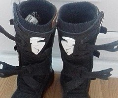 Thor blitz kids mx boots size 1