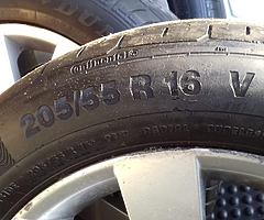 Aet of wheels - Image 5/5