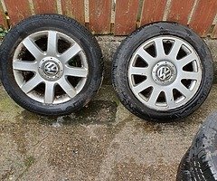 4 standard mk5 golf wheels with 4 perfect tyres
