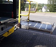 07 Iveco mini bus 24 seater