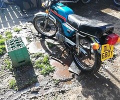 1981 Honda CB - Image 5/8