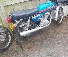 1981 Honda CB - Image 8/8