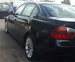 FOR SALE BMW E90 YEAR 2007 DIESEL 2L NCT 5-2020 4 NEW TIERSVERY CLEAN DRIVING VERY GOOD !
