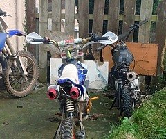 Two 110cc stomps, plastics, 2 bike trailer - Image 7/9
