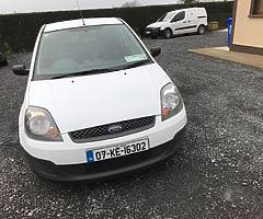 Ford Fiesta - Image 9/10