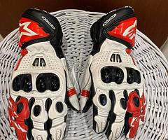 Motorbike clothing - Image 7/10