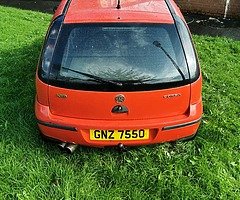 Corsa 1.2 petrol good wee car clean and mot till Feb 350 ono - Image 5/6