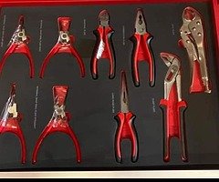 BRAND NEW GERMAN TOOL TROLLEYS INCLUDING 356 TOOLS 6 DRAWERS + SIDE CABINET
FREE DELIVERY - Image 6/8