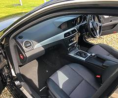 2011 Mercedes-Benz C-Class - Image 9/10