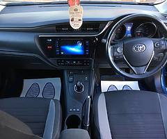 2015 65 TOYOTA AURIS 1.8 HYBRID DESIGN FACELIFT MODEL - Image 6/10