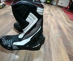 Held motorbike boots size 9