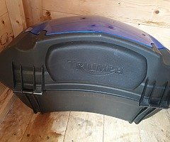 Triumph 1050 genuine luggage and top box all fittings and keys - Image 6/9