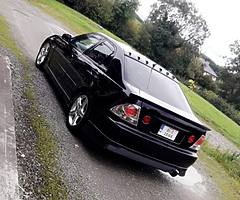 2001 Lexus Is200